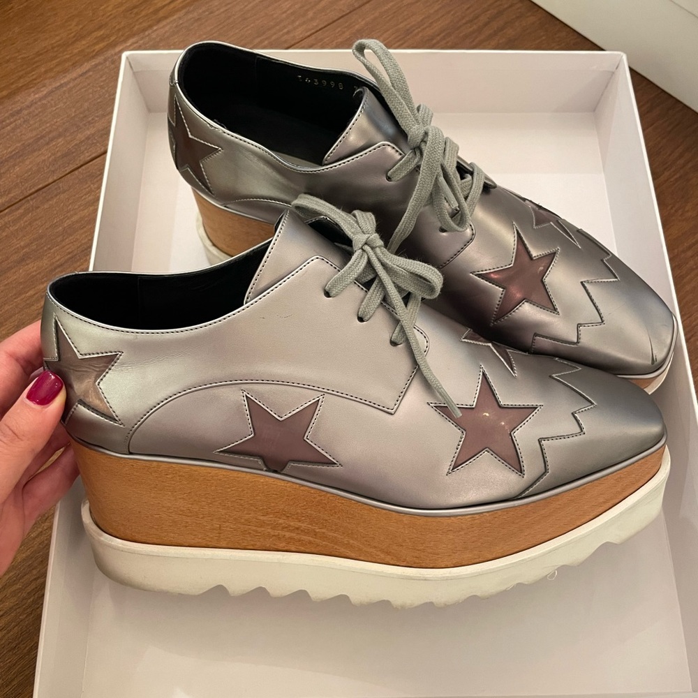 Platform sneakers